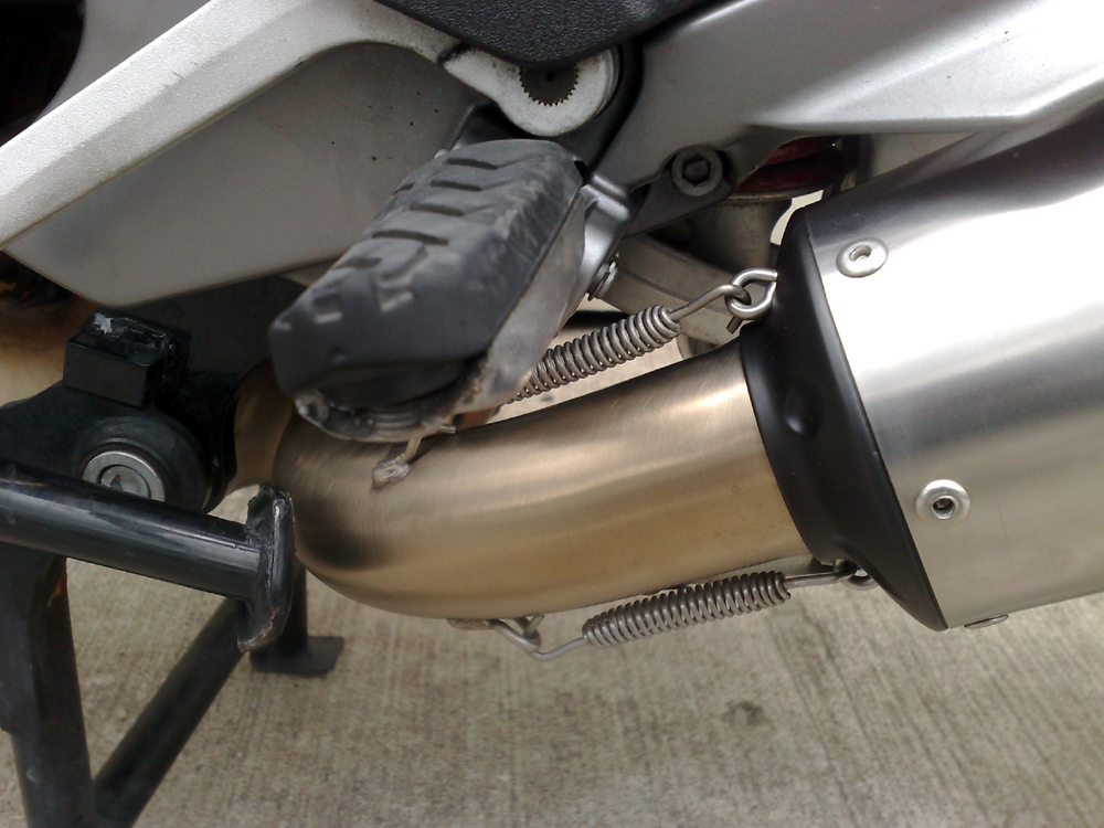 Escape compatible con Moto Guzzi Breva 1100 4V 2005-2010, Furore Nero, Escape legal, homologado, silenciador con db killer desmontable y tubo de conexión específico 