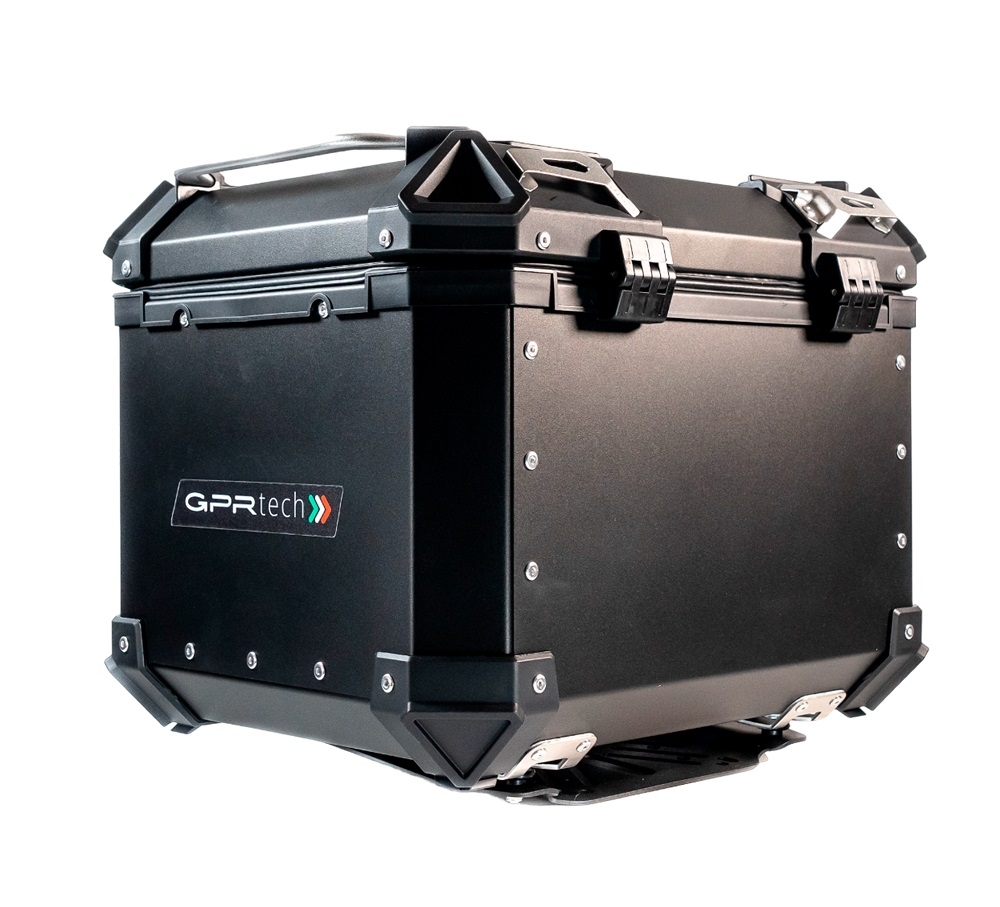 GPR TECH BAUL ALPI-TECH 45 LT. NEGRO Baúl superior en aluminio, respaldo blando incluido, color negro con placa universal incluida Capacidad Litros 45