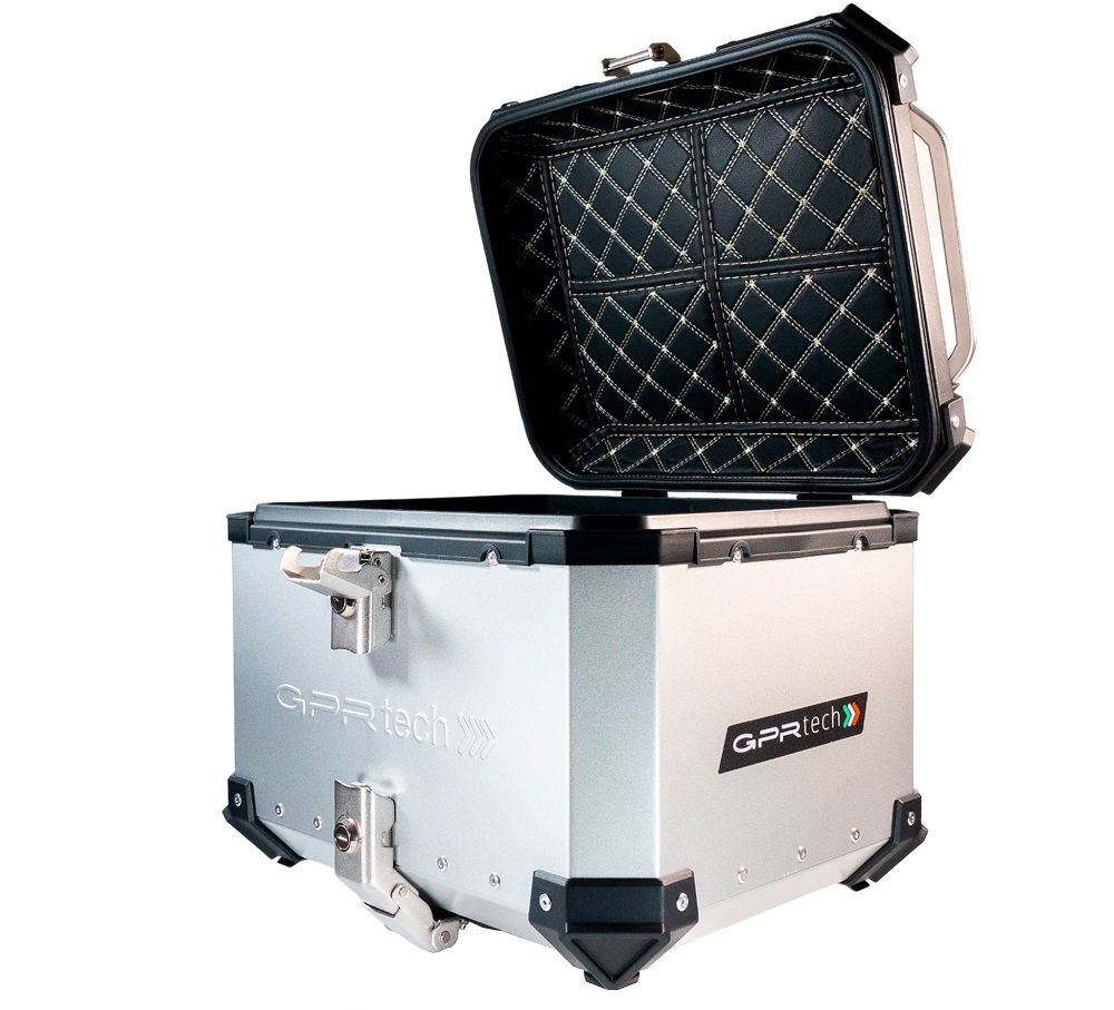 GPR TECH BAUL ALPI-TECH 45 LT. PLATA Baúl superior Top Case de aluminio, respaldo blando incluido, color plata con placa universal incluida Capacidad Litros 45