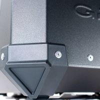 GPR TECH BAUL ALPI-TECH 45 LT. NEGRO Baúl superior en aluminio, respaldo blando incluido, color negro con placa universal incluida Capacidad Litros 45