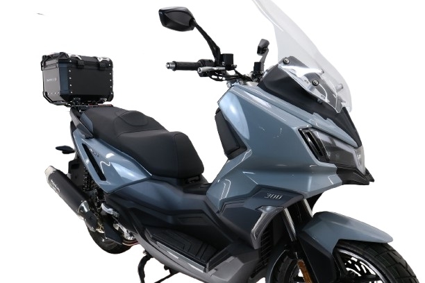 Baúl GPR TECH compatible con  Bmw G 310 Gs 2017/2021 e4 Baúl Alpi-Tech en aluminio, color negro con placa específica incluida Capacidad Litros 26