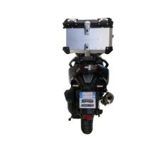 Baúl GPR TECH compatible con  Bmw G 310 Gs 2017/2021 e4 Baúl Alpi-Tech en aluminio color plata con placa específica incluida Capacidad Litros 45