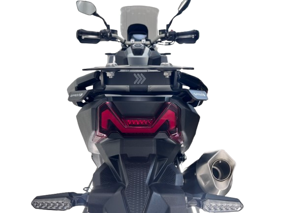 Baúl GPR TECH compatible con  Bmw G 310 Gs 2017/2021 e4 Baúl Alpi-Tech en aluminio color plata con placa específica incluida Capacidad Litros 26