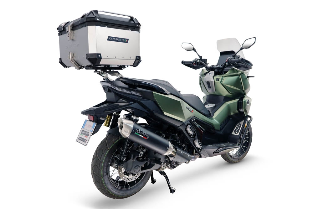 Baúl GPR TECH compatible con  Voge SR 450 X 2026/2027 e5 plus Baúl Alpi-Tech en aluminio color plata, incluye portaequipajes específico de aluminio y placa especifica de acero. Capacidad Litros 45