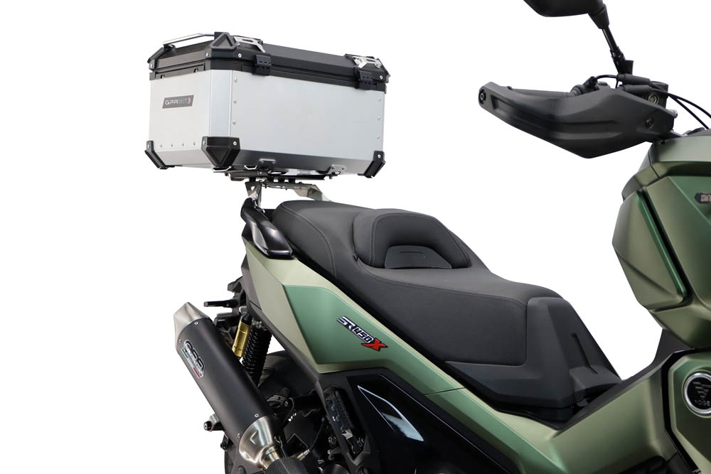 Baúl GPR TECH compatible con  Voge SR 450 X 2026/2027 e5 plus Baúl Alpi-Tech en aluminio color plata, incluye portaequipajes específico de aluminio y placa especifica de acero. Capacidad Litros 45