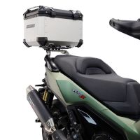 Baúl GPR TECH compatible con  Voge SR 450 X 2026/2027 e5 plus Baúl Alpi-Tech en aluminio color plata, incluye portaequipajes específico de aluminio y placa especifica de acero. Capacidad Litros 35