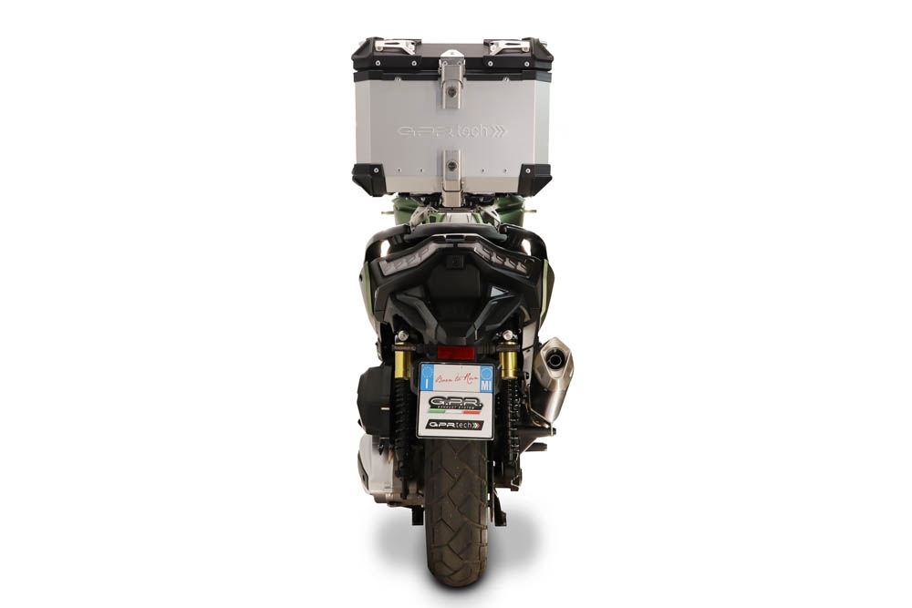 Baúl GPR TECH compatible con  Voge SR 450 X 2026/2027 e5 plus Baúl Alpi-Tech en aluminio color plata, incluye portaequipajes específico de aluminio y placa especifica de acero. Capacidad Litros 26