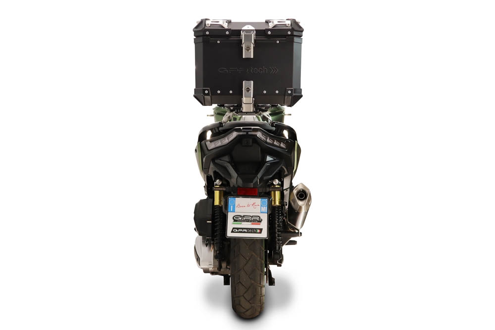 Baúl GPR TECH compatible con  Voge SR 450 X 2026/2027 e5 plus Baúl Alpi-Tech en aluminio color plata, incluye portaequipajes específico de aluminio y placa especifica de acero. Capacidad Litros 26