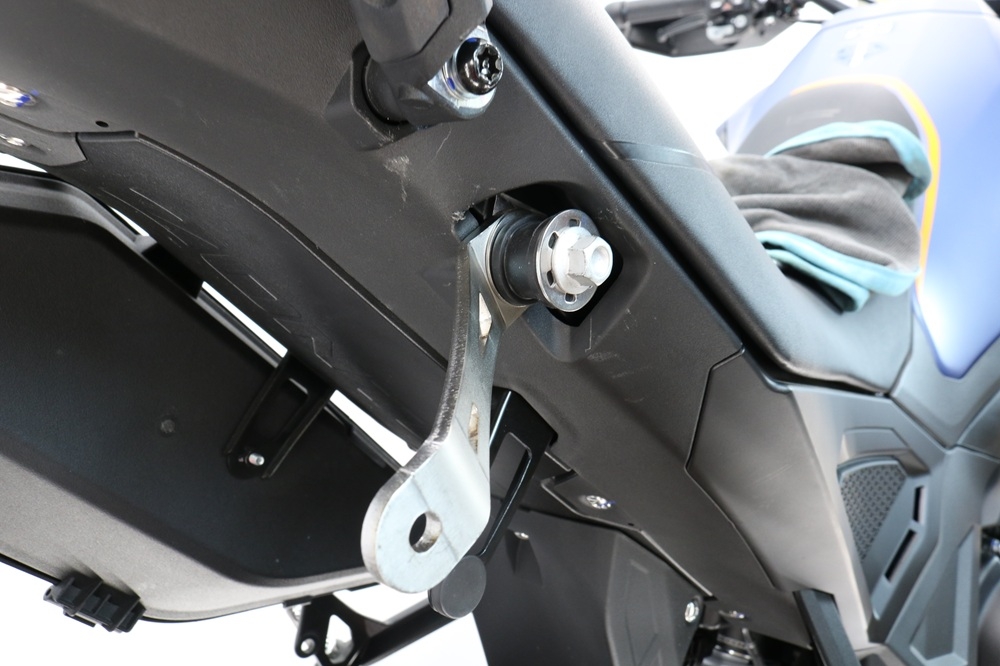 GPR escape compatible con  Zontes 703 F 2025-2026, Hyper Sonic Titanium, Escape legal, homologado, silenciador con db killer desmontable y tubo de conexión específico 